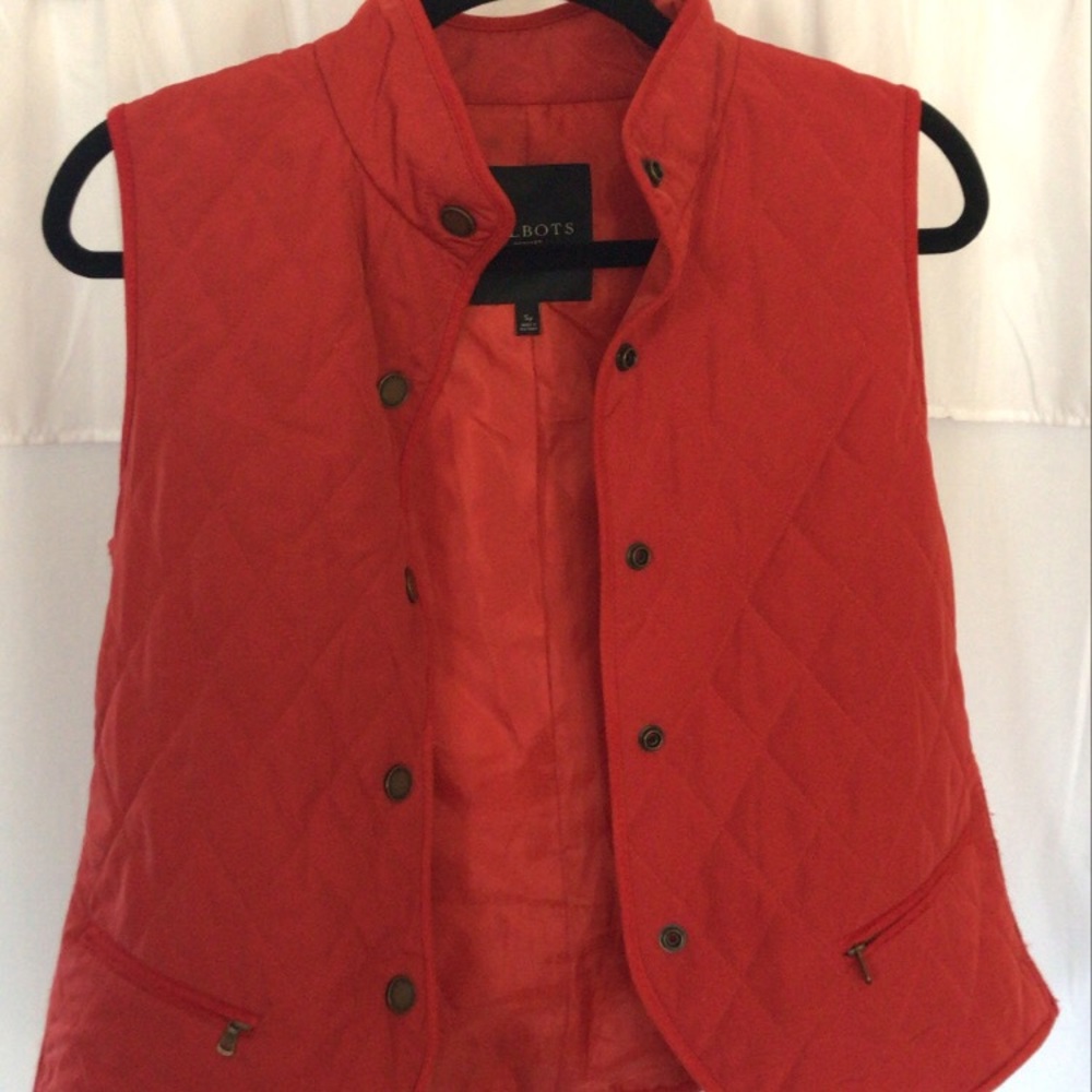 Button up vest